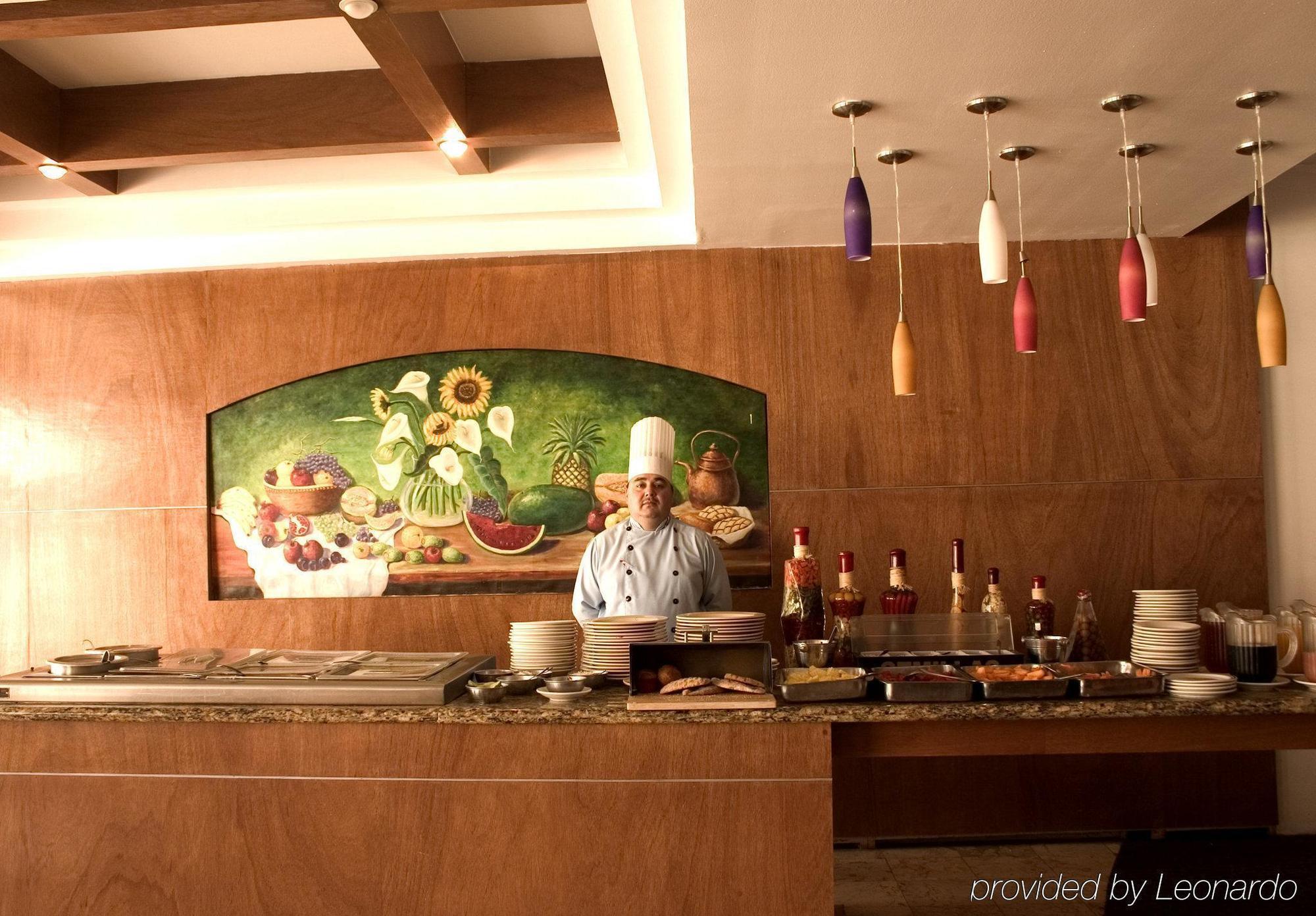 Hotel Emily Pachuca Restaurant foto